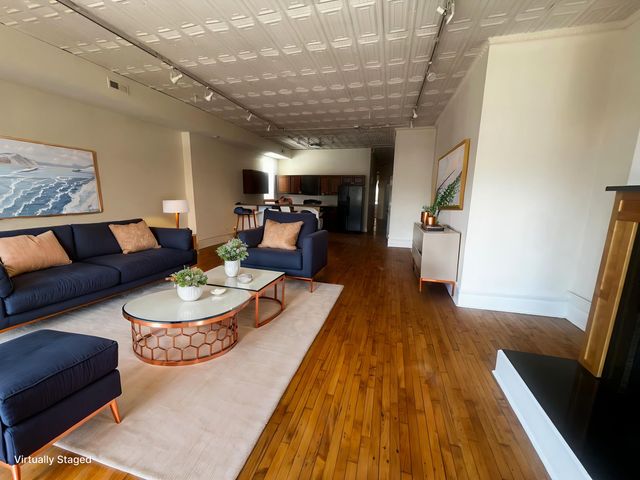 1370 N Milwaukee Avenue 2, Chicago, IL 60622