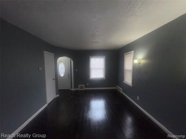 16206 Littlefield Street, Detroit, MI 48235