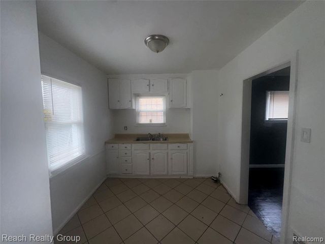16206 Littlefield Street, Detroit, MI 48235