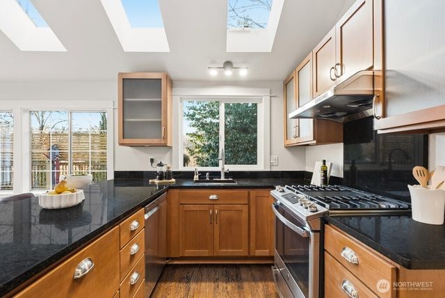 1526 7th Street, Kirkland, WA 98033