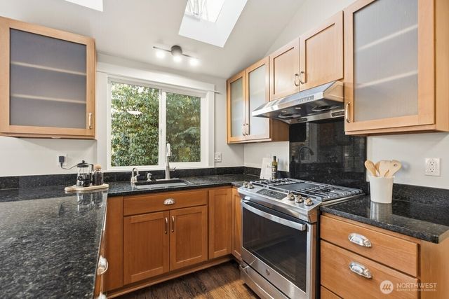 1526 7th Street, Kirkland, WA 98033