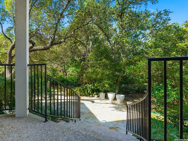 1806 Far Niente, San Antonio, TX 78258