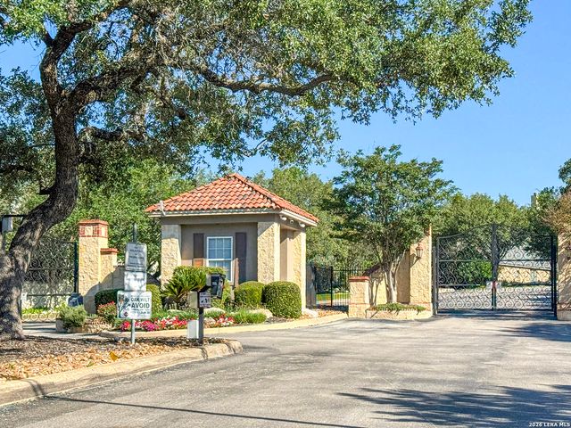 1806 Far Niente, San Antonio, TX 78258