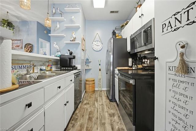 867 Little Bay Ave Apt 3, Norfolk, VA 23503