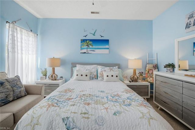 867 Little Bay Ave Apt 3, Norfolk, VA 23503