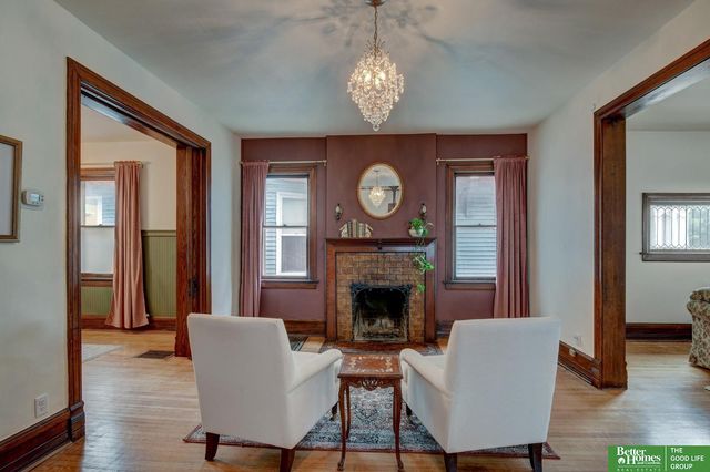 3015 Pacific Street, Omaha, NE 68105