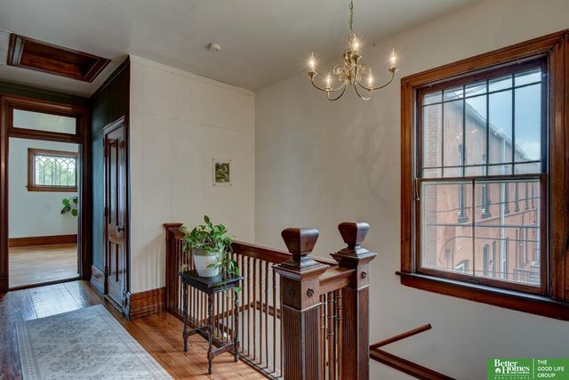 3015 Pacific Street, Omaha, NE 68105