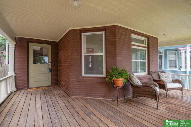 3015 Pacific Street, Omaha, NE 68105