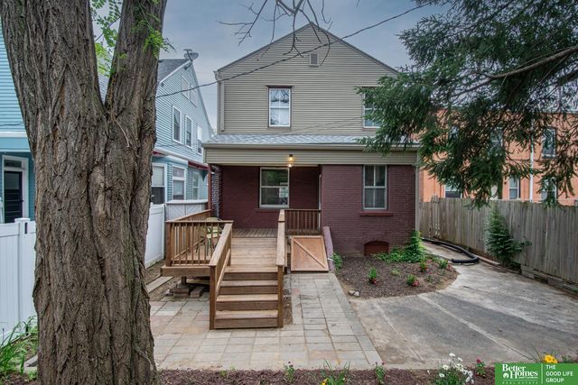 3015 Pacific Street, Omaha, NE 68105