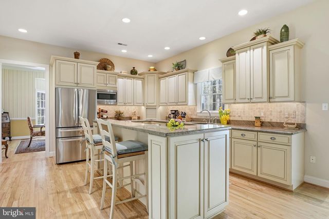 2012 CORTLAND RD, Davidsonville, MD 21035