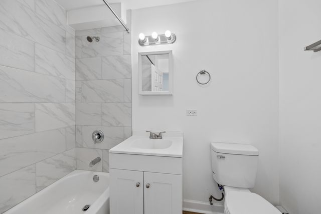 9606 Golf Terrace Road, Des Plaines, IL 60016