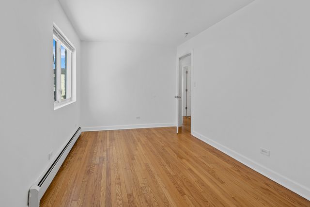 9606 Golf Terrace Road, Des Plaines, IL 60016