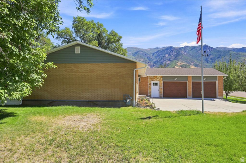2407 E COUNTRY OAKS DR, Layton, UT 84040 — photo 5