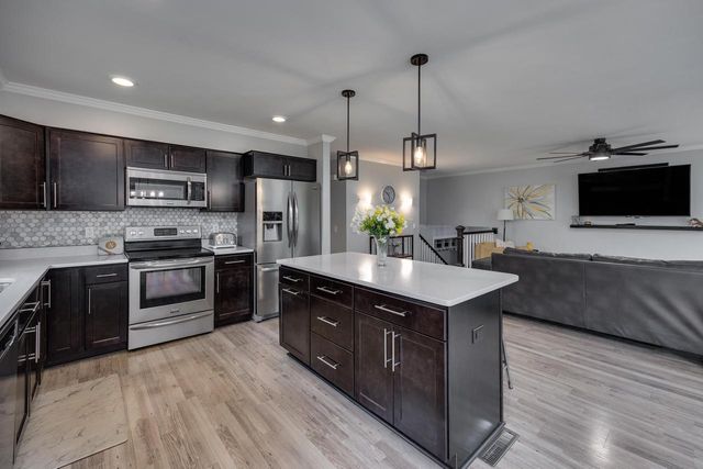 504 Hill Street, Deforest, WI 53532