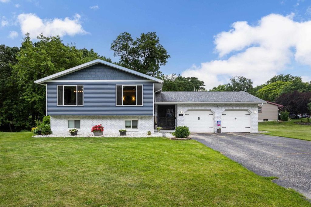 504 Hill Street, Deforest, WI 53532