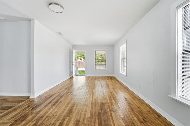 5000 Lake Avenue, West Palm Beach, FL 33405