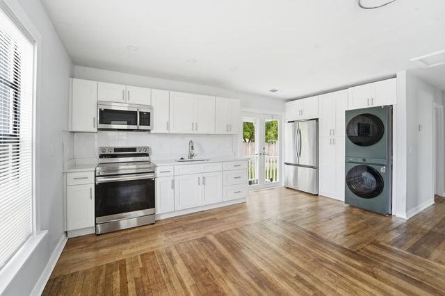 5000 Lake Avenue, West Palm Beach, FL 33405
