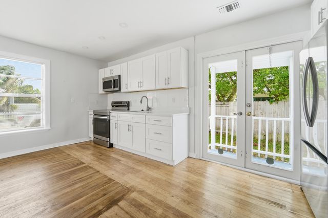 5000 Lake Avenue, West Palm Beach, FL 33405