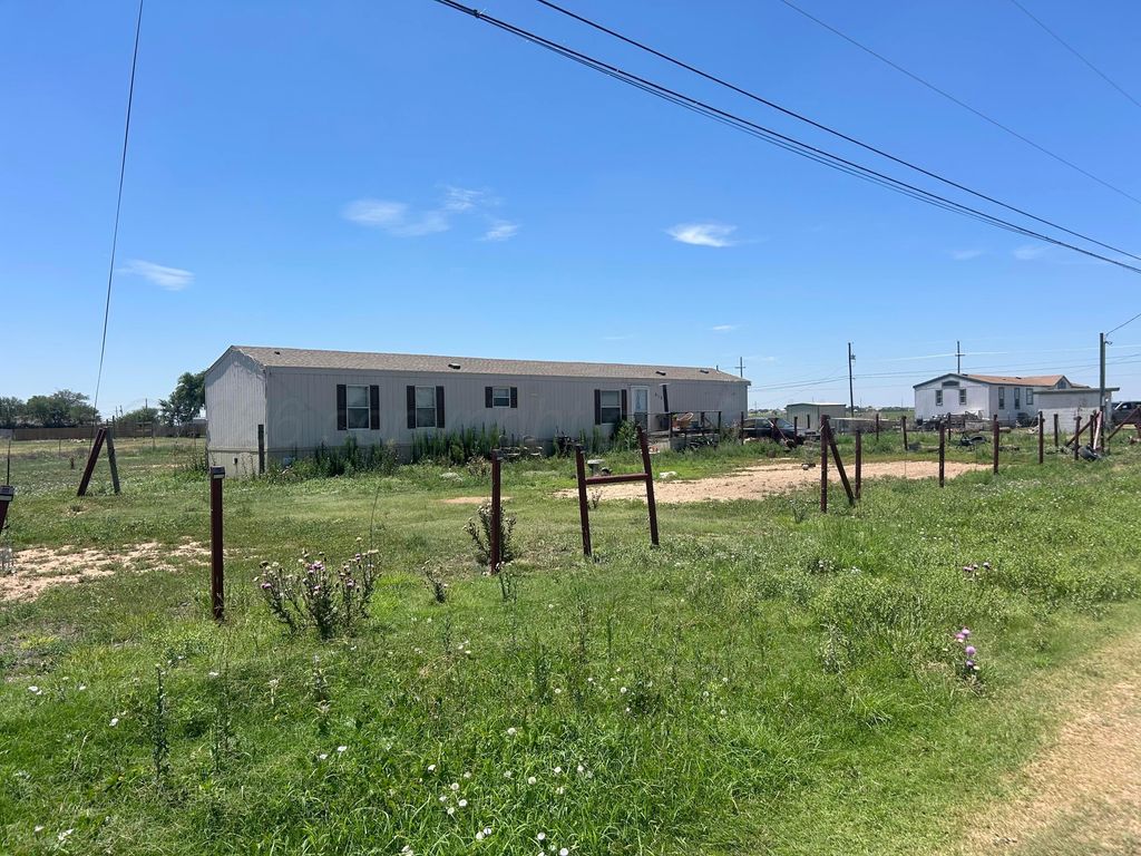 5601 TRADEWIND Street, Amarillo, TX 79118