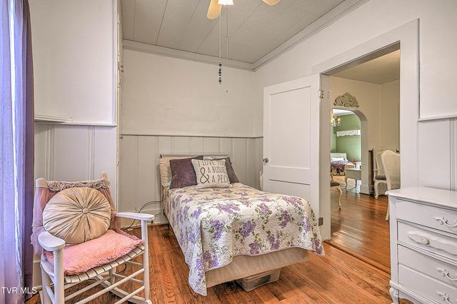 1462 Georgia Avenue, Bristol, TN 37620