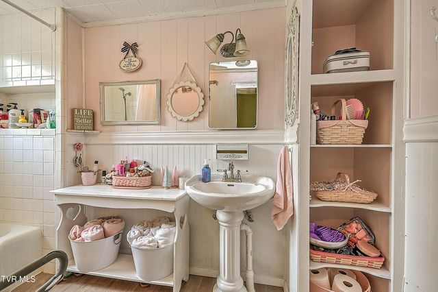 1462 Georgia Avenue, Bristol, TN 37620