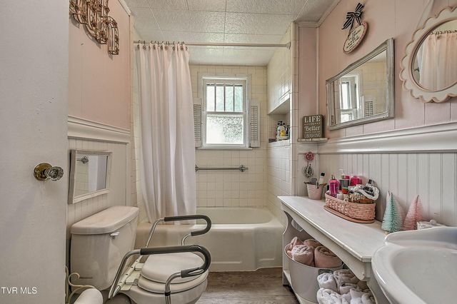 1462 Georgia Avenue, Bristol, TN 37620