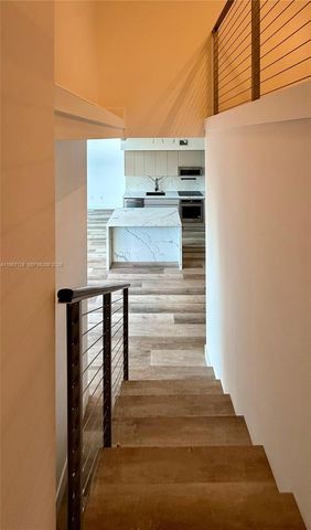 90 SW 3rd St TH300A, Miami, FL 33130