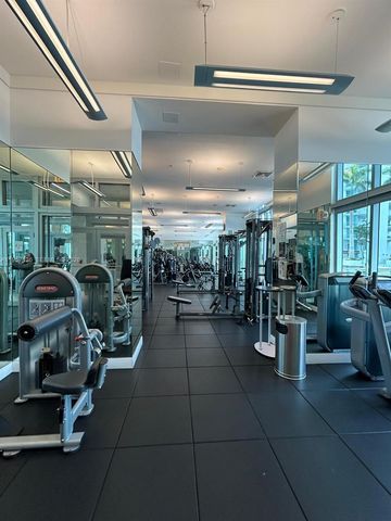 90 SW 3rd St TH300A, Miami, FL 33130