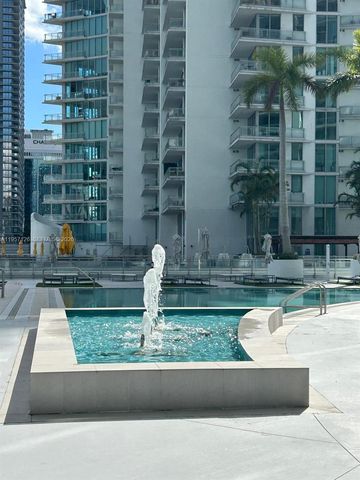 90 SW 3rd St TH300A, Miami, FL 33130