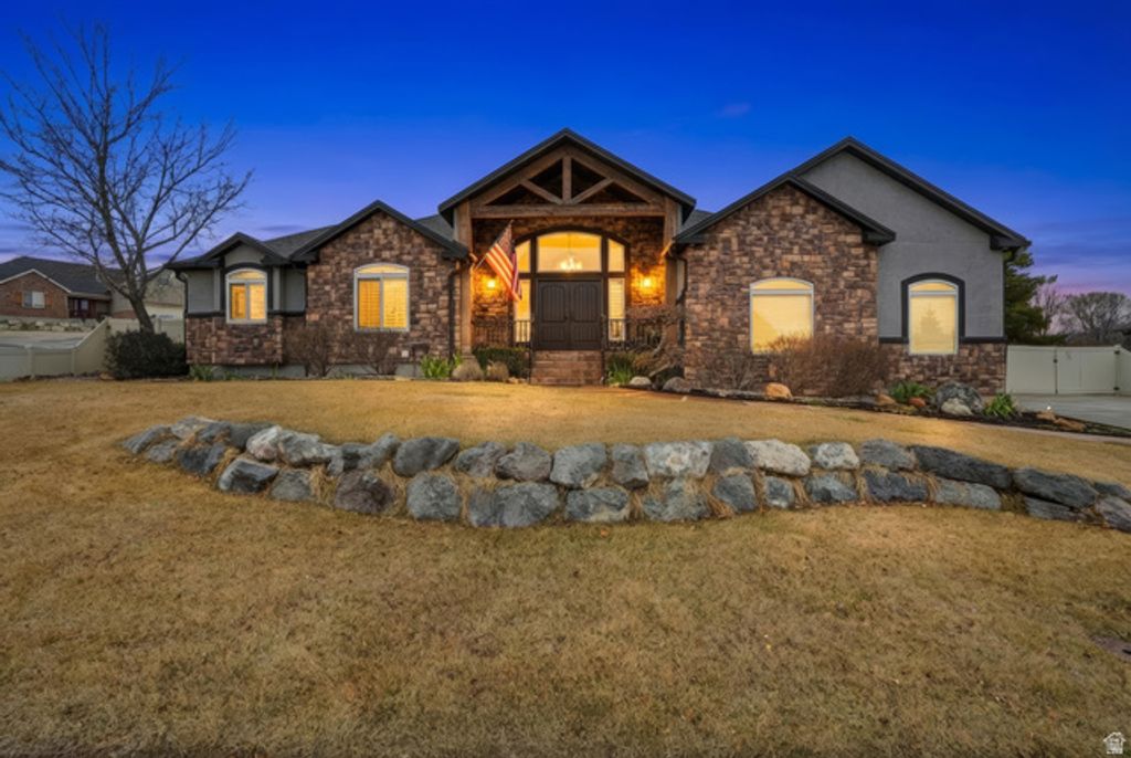 1272 N CEDAR HOLLOW BLVD, Lehi, UT 84043