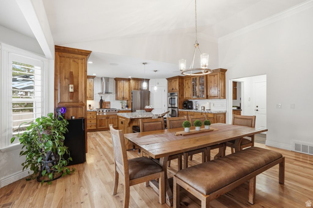 Image 16 of property listing at 1272 N CEDAR HOLLOW BLVD, Lehi, UT 84043