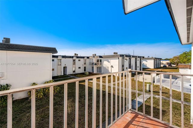 7256 SW 94th Pl A8, Miami, FL 33173