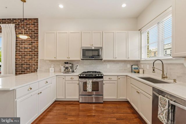 2017 RICHMOND HWY, Alexandria, VA 22301