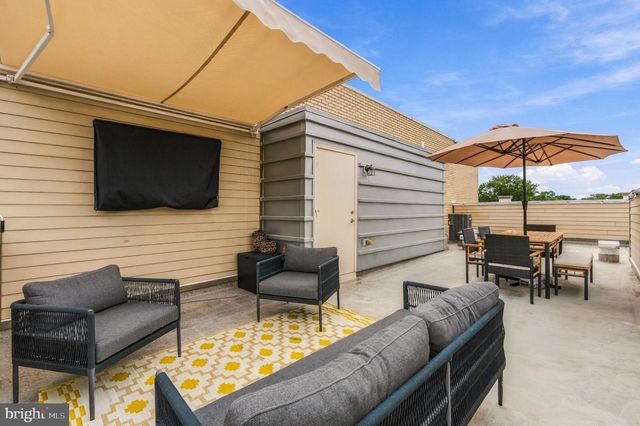 2017 RICHMOND HWY, Alexandria, VA 22301