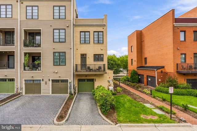 2017 RICHMOND HWY, Alexandria, VA 22301