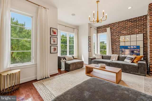 2017 RICHMOND HWY, Alexandria, VA 22301