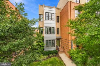 2017 RICHMOND HWY, Alexandria, VA 22301
