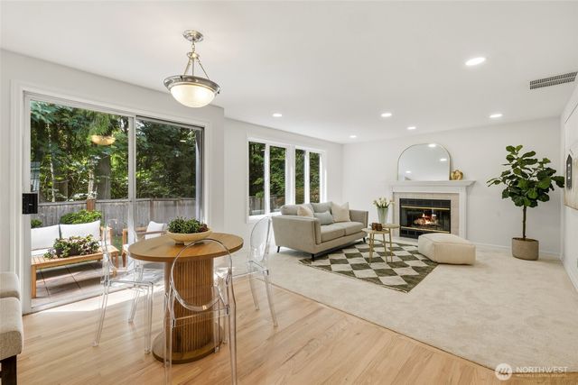 2735 233rd Place NE, Sammamish, WA 98074