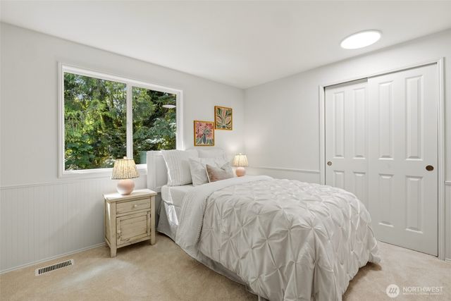 2735 233rd Place NE, Sammamish, WA 98074