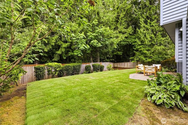 2735 233rd Place NE, Sammamish, WA 98074