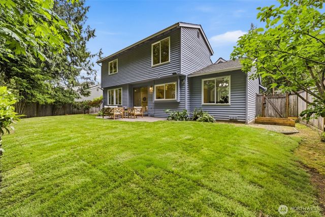 2735 233rd Place NE, Sammamish, WA 98074