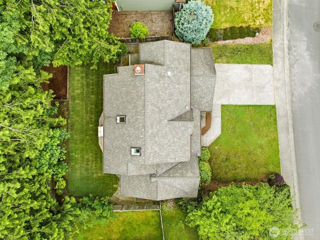 2735 233rd Place NE, Sammamish, WA 98074