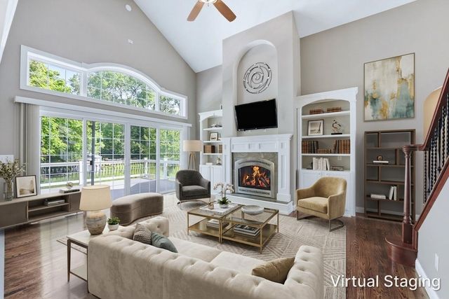 1114 Gleneagle Drive, Mishawaka, IN 46545