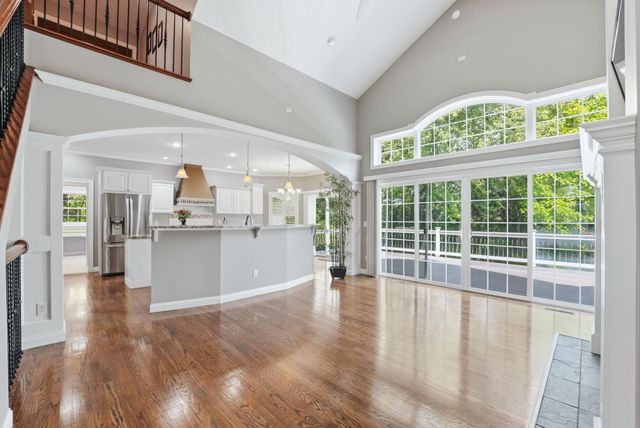 1114 Gleneagle Drive, Mishawaka, IN 46545