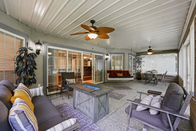 1114 Gleneagle Drive, Mishawaka, IN 46545