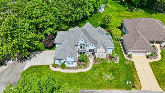 1114 Gleneagle Drive, Mishawaka, IN 46545
