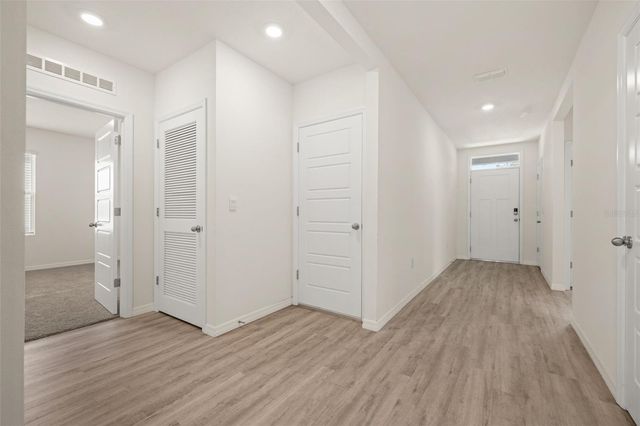 1078 CLAY BOULEVARD, Tavares, FL 32778