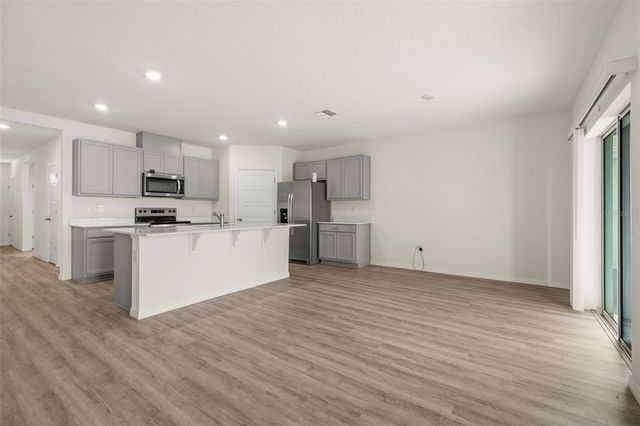 1078 CLAY BOULEVARD, Tavares, FL 32778