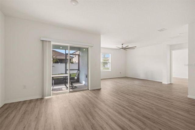 1078 CLAY BOULEVARD, Tavares, FL 32778