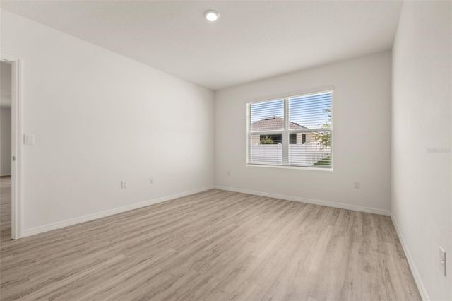 1078 CLAY BOULEVARD, Tavares, FL 32778
